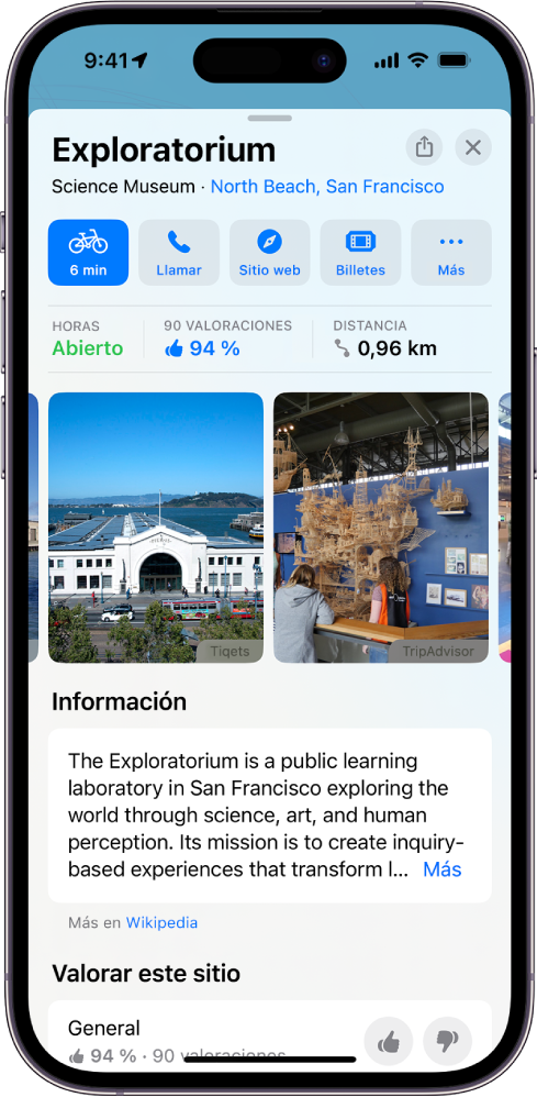 Tarjeta de información de un museo que muestra si está abierto, las valoraciones, una descripción, fotos y botones para llamar, ir a su sitio web o comprar entradas.