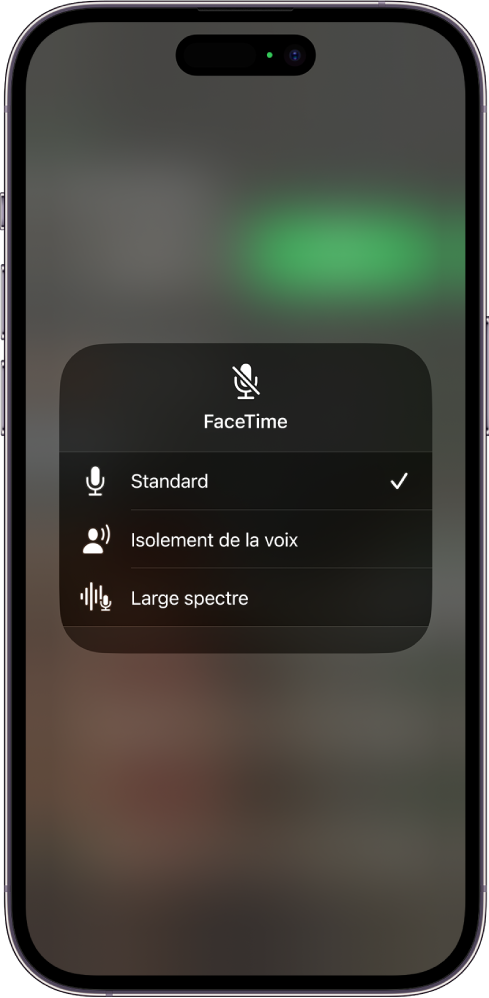 Les réglages Micro du centre de contrôle pour les appels FaceTime, avec les réglages audio Standard, « « Isolement de la voix » » et « Large spectre ».