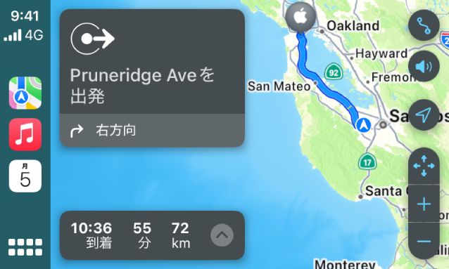 CarPlay。サイドバーに「マップ」、「ミュージック」、「カレンダー」が表示されています。右側にはApple ParkからApple Union Stationまでの経路案内が表示されています。