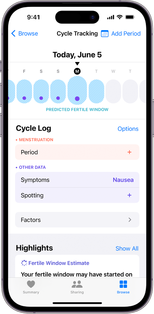 Ekrāns Cycle Tracking ar laika skalu netālu no augšdaļas, kur redzams aprēķinātais auglīgais periods. Zem laika skalas ir iespējas pievienot informāciju par menstruācijām, simptomiem un ne tikai.