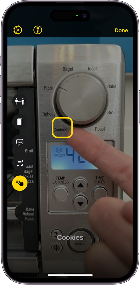 Zaslon Magnifier v načinu Detection Mode, ki prikazuje funkcijo Point and Speak.