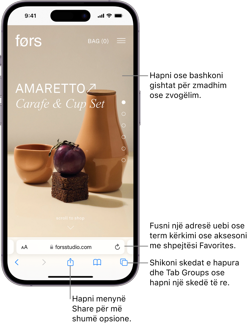 Një sajt uebi i hapur në Safari, me fushën e adresës në fund. Në pjesën e poshtme, nga e majta në të djathtë, ndodhen butonat Back, Forward, Share, Bookmarks dhe Tabs.
