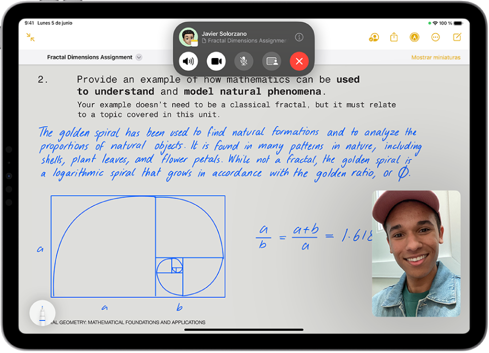 Una llamada de FaceTime con una sesión de SharePlay, con contenido de vídeo de Apple TV+ compartido en la llamada. Los controles de FaceTime están en la parte superior de la pantalla, el vídeo se reproduce justo debajo y los controles de reproducción se encuentran en la parte inferior de la pantalla.