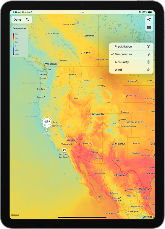 iPad ekrānu aizpilda apkārtējās teritorijas temperatūras karte. Augšējā labajā stūrī no augšas uz leju ir redzamas pogas Current Location, Favorite Locations un Overlay Menu. Ir atlasīta poga Overlay Menu, kā arī redzamas šādas pogas: Precipitation, Temperature, Air Quality un Wind. Ir atlasīta poga Temperature. Ekrāna augšējā kreisajā stūrī ir poga Dismiss Context Menu, poga Toggle Full Screen Map, kā arī Temperature Map Overlay Scale.