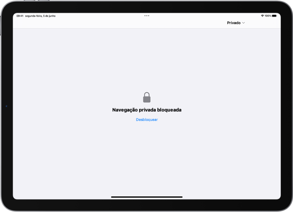 O Safari é aberto na navegação privada. No centro do ecrã estão as palavras “A navegação privada está bloqueada”. Por baixo, há um botão “Desbloquear”.