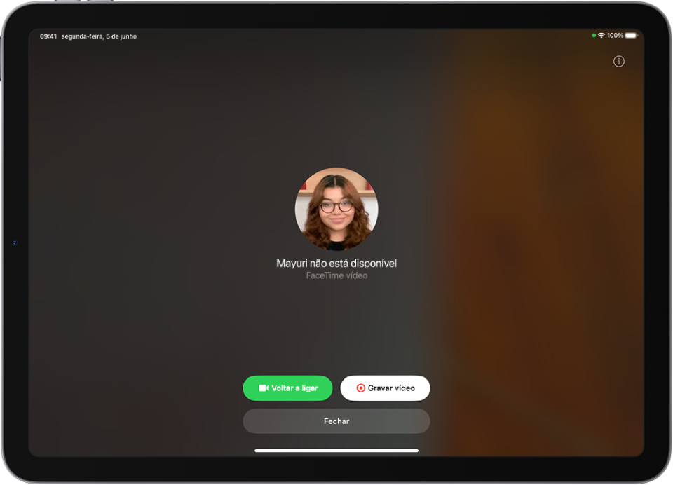 O ecrã “Gravar vídeo” a mostrar que a pessoa a quem está a ligar está indisponível. O ecrã inclui o botão Voltar a ligar e o botão Gravar vídeo em que pode tocar para gravar uma mensagem de vídeo.