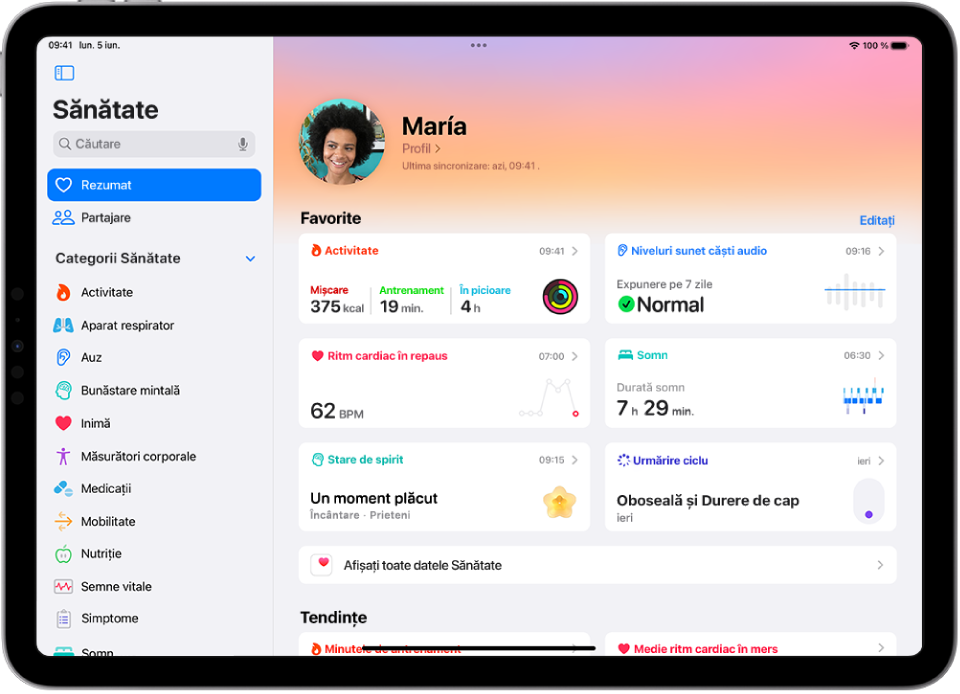 Ecranul Rezumat din Sănătate. Informații despre activitate, nivelurile sunetului din căștile audio, somn, urmărirea ciclului, ritmul cardiac în repaus și pași apar sub Favorite.