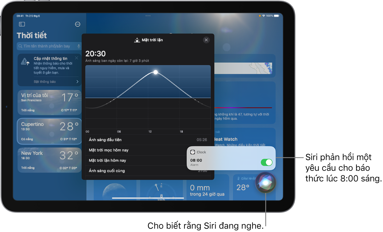 Siri trên màn hình ứng dụng Thời tiết. Ở dưới cùng bên phải, một thông báo từ ứng dụng Đồng hồ cho thấy rằng một báo thức được bật cho 8:00 sáng. Một biểu tượng ở bên dưới cho biết rằng Siri đang lắng nghe.