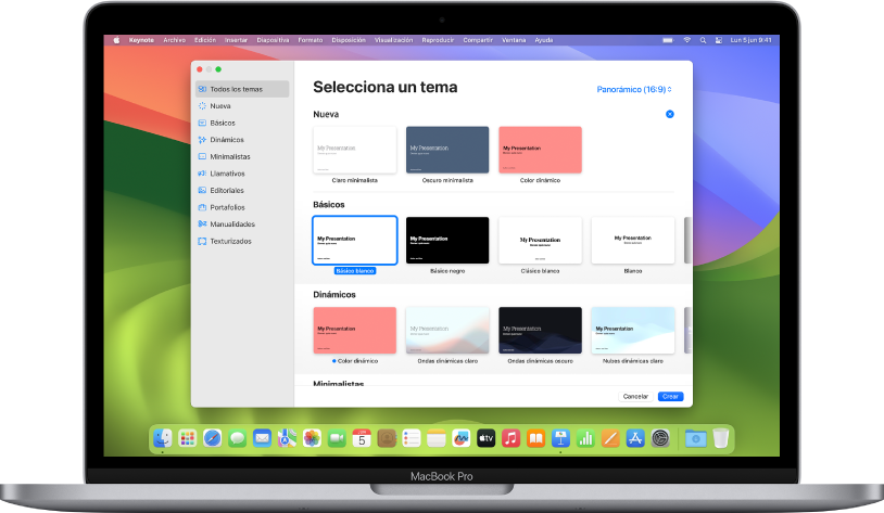 Un MacBook Pro con el selector de tema de Keynote abierto en la pantalla. En la izquierda está seleccionada la categoría “Todos los temas” y en la derecha aparecen los temas prediseñados en filas por categorías. El menú desplegable de idioma y región se encuentra en la esquina inferior izquierda, y el menú Estándar y Panorámica, en la inferior derecha.