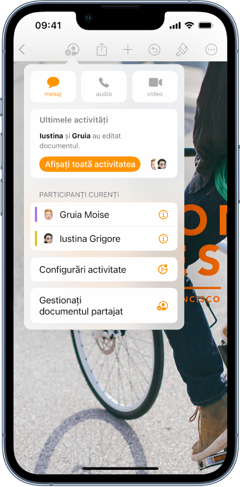 Meniul de colaborare afișând numele persoanelor care colaborează la document.