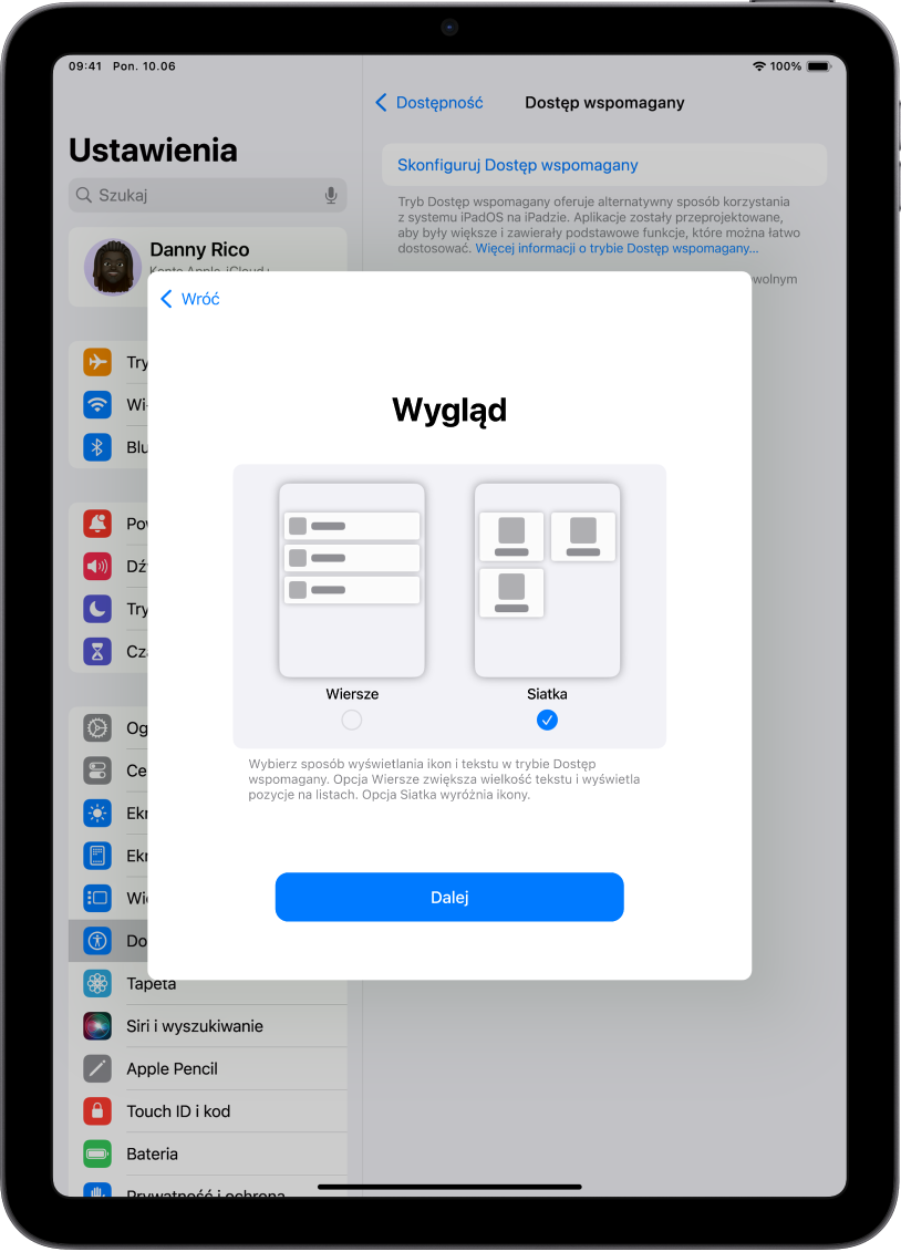 iPad konfigurowany dla trybu Dostęp wspomagany, z opcjami wyświetlania zawartości na ekranie w postaci czytelnej listy lub dużej siatki z wyróżnionymi obrazkami i ikonami.