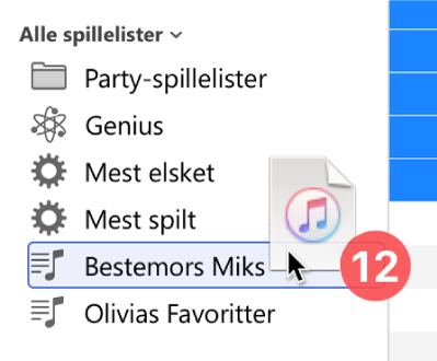 Et album dras til en spilleliste. Spillelisten framheves med et blått rektangel.