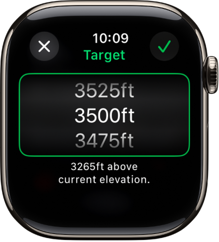 Lietotnē Compass ir redzams ekrāns Target Elevation. Ekrāna vidū parādās ritināms kāpumu saraksts. Zem saraksta ir norāde, cik tālu izvēlētais kāpums ir virs vai zem pašreizējā kāpuma. Augšpusē atrodas pogas Close un Check.