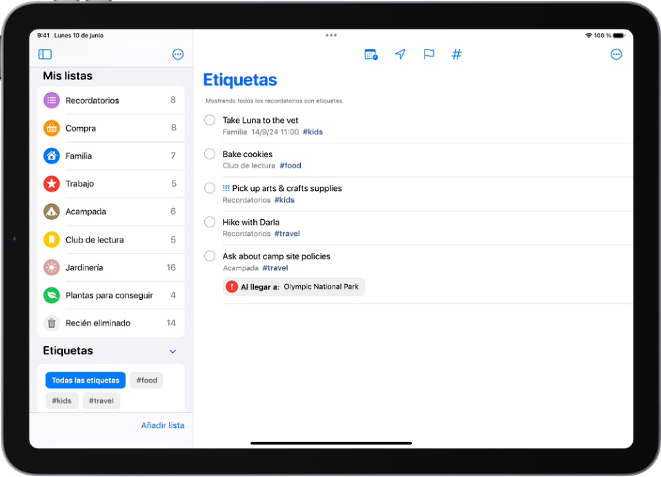 La app Recordatorios con varias listas y el explorador de etiquetas en el lado izquierdo. A la derecha hay una lista de ítems con etiquetas.