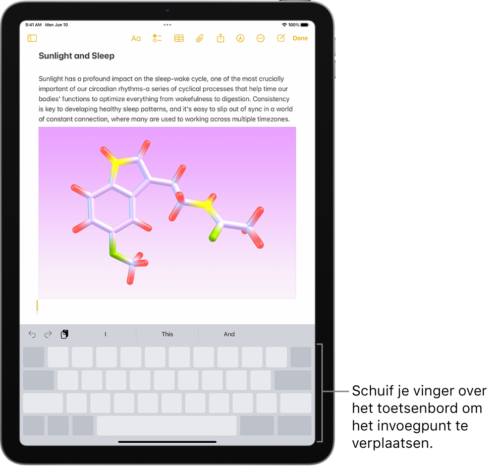 Een document is open in de Notities-app. Het schermtoetsenbord in de onderste helft van het scherm wordt als trackpad gebruikt.