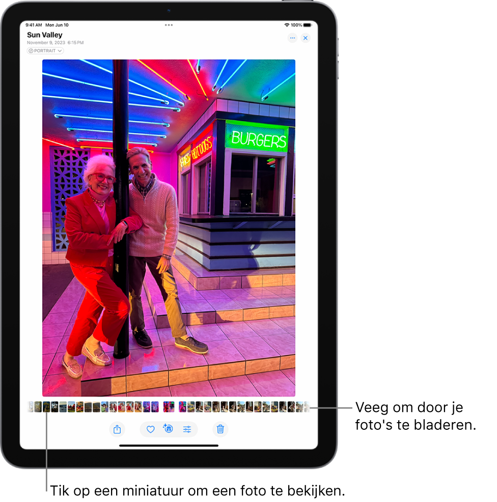 De Foto's-app met een foto in de schermvullende weergave. Onder in het scherm staan miniaturen van andere foto's in de bibliotheek.