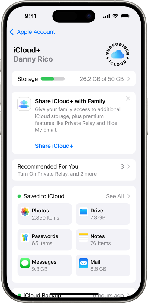 شاشة إعدادات iCloud ويظهر بها مقياس مساحة تخزين iCloud وقائمة من التطبيقات والميزات، وتشمل الصور و iCloud Drive وبريد iCloud، والتي يمكن استخدامها مع iCloud.