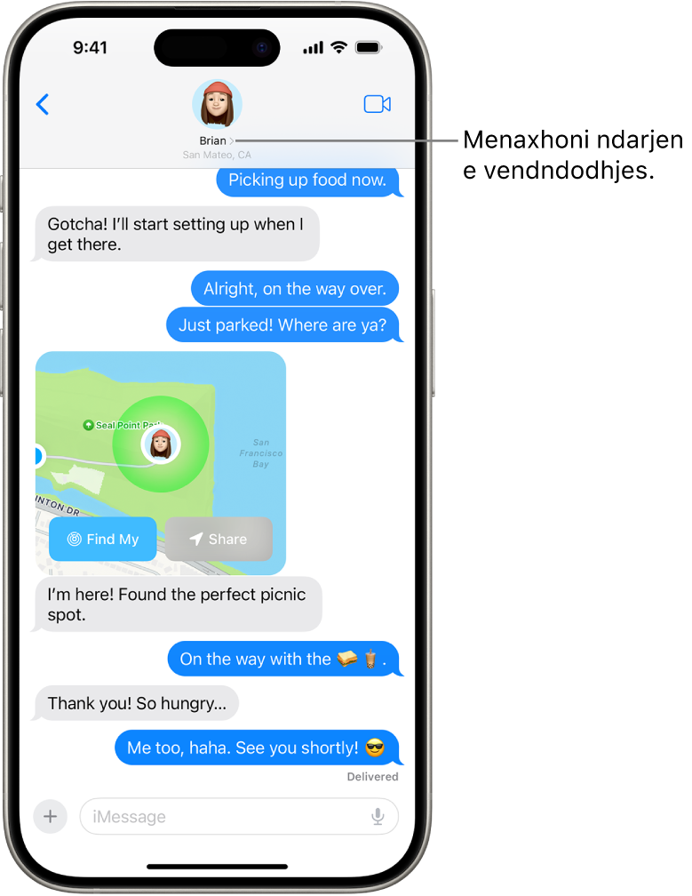 Një bisedë te Messages me një vendndodhje të ndarë duke përdorur Precision Finding.