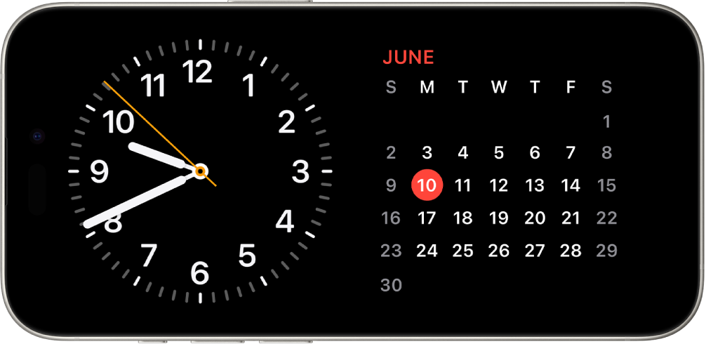 將 iPhone 橫向擺放。螢幕左側顯示時鐘，螢幕右側顯示日期。