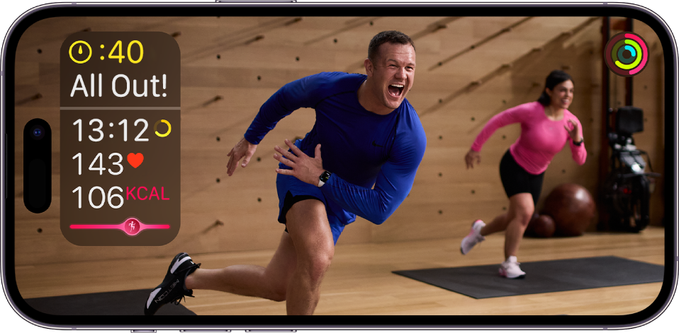 Entrenament de Fitness+ a l’iPhone. Mostra el temps restant, la freqüència cardíaca i les calories cremades.