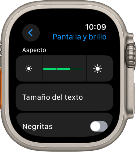 La configuración Pantalla y brillo del Apple Watch, con el regulador de brillo en la parte superior, y el botón Tamaño del texto en la parte inferior.