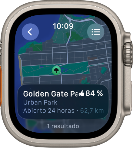 La app Mapas con un mapa abierto por el Golden Gate Park de San Francisco con una valoración del parque, el horario de apertura y la distancia hasta tu ubicación actual. Arriba a la derecha se muestra el botón Rutas. Arriba a la izquierda está el botón Atrás.