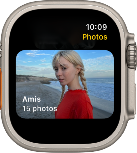 L’app Photos sur l’Apple Watch qui affiche un album intitulé Amis.