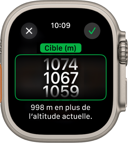 L’app Boussole affichant l’écran Altitude cible. Une liste défilante d’altitudes apparaît au milieu de l’écran. Une liste défilante d’altitudes apparaît au milieu de l’écran. Sous la liste, l’utilisateur peut voir l’écart d’altitude entre l’altitude sélectionnée et son altitude actuelle. En haut se trouvent le bouton Fermer et le bouton en forme de coche.