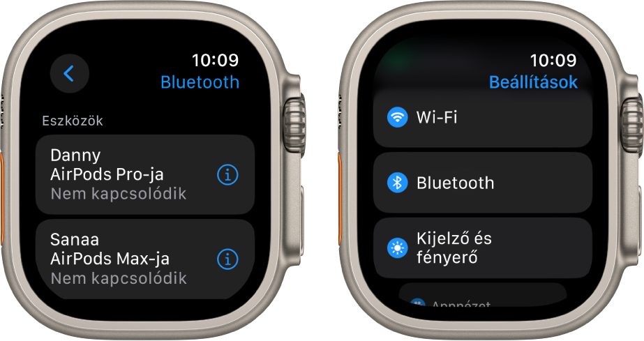 Kép képernyő egymás mellett. A bal oldali képernyőn a Bluetooth eszközök listája látható: Egy AirPods Pro és egy AirPods Max, egyik sincs csatlakoztatva. A jobb oldalon a Beállítások képernyője látható a listába rendezett Wi-Fi, Bluetooth és Kijelző és fényerő gombokkal.