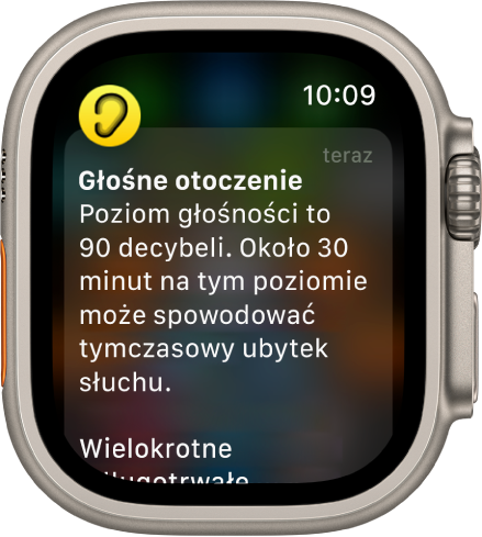 Apple Watch wyświetlający powiadomienie dotyczące poziomu hałasu. Ikona aplikacji powiązanej z powiadomieniem pojawia się w lewym górnym rogu. Możesz w nią stuknąć, aby otworzyć daną aplikację.