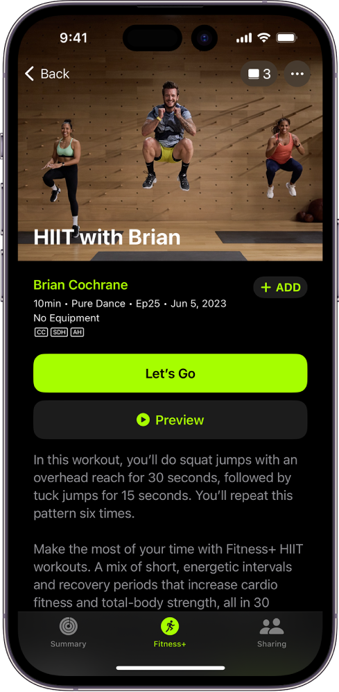 Apple Fitness+ 畫面顯示一個體能訓練。畫面最上方是教練進行體能訓練的影像。體能訓練標題和帶領體能訓練的教練之姓名位於中間。開始和預覽體能訓練的按鈕位於體能訓練詳細資料的上方。