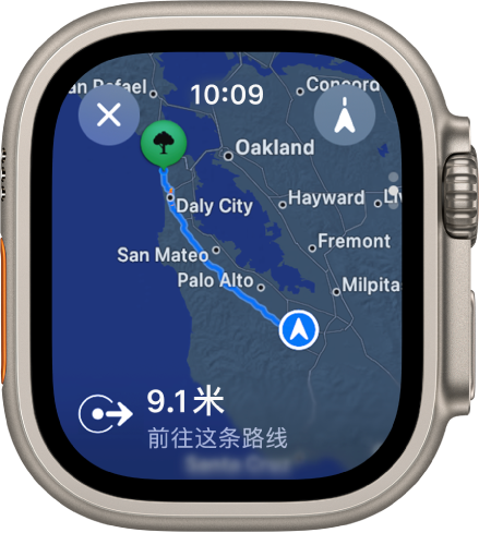 “地图” App 显示驾车路线的概览。行程的第一段路线显示在底部。