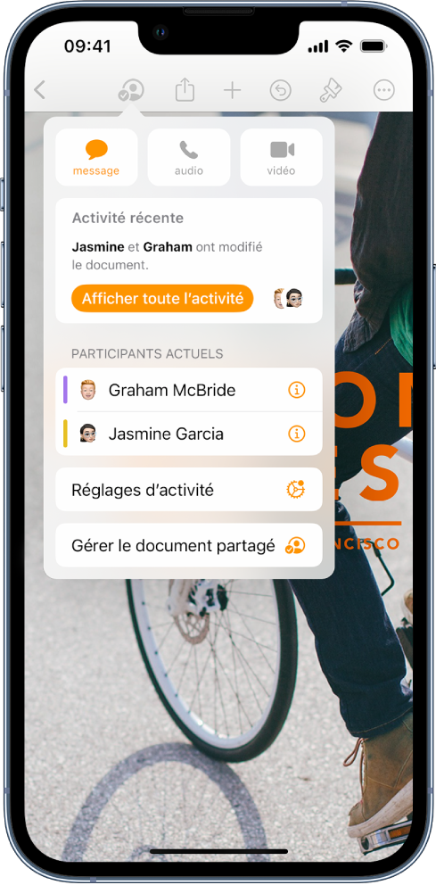 Le menu de collaboration affichant le nom des personnes qui collaborent sur le document.