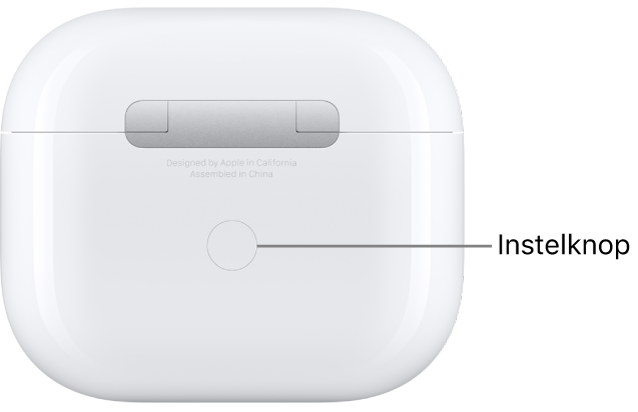 De instelknop middenachter op de oplaadcase van de AirPods 3.