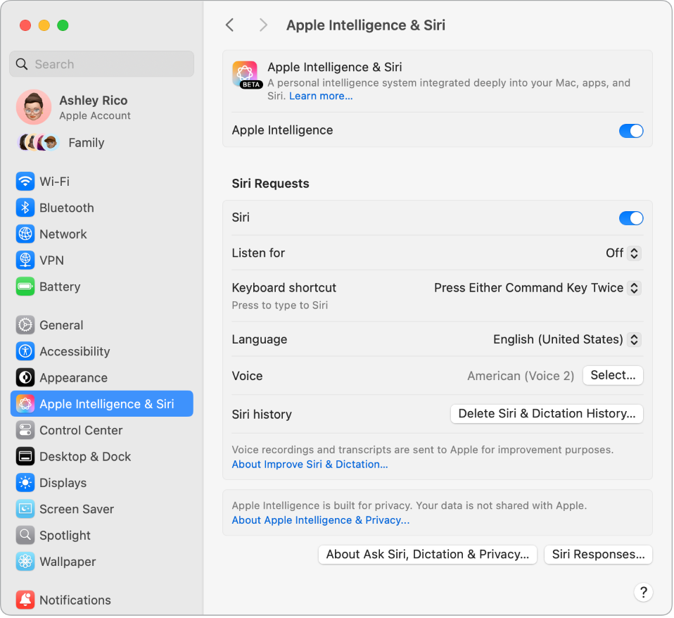 La ventana de ajustes “Apple Intelligence y Siri” con Siri seleccionado y, a la derecha, varias opciones para personalizar Siri.