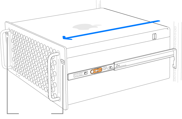 Mac Pro su binari fissati a un rack.