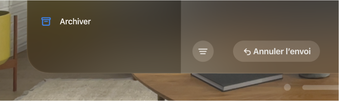 Une vue rapprochée de l’option « Annuler l’envoi » située en bas d’une boîte de réception électronique dans l’app Mail sur l’Apple Vision Pro.