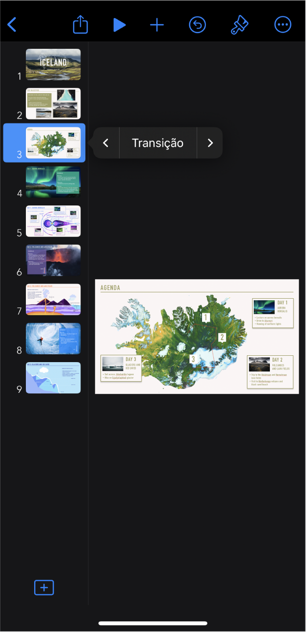 O app Keynote com um slide selecionado no navegador de slides no lado esquerdo da tela. O botão Transição aparece no menu à direita do slide selecionado.