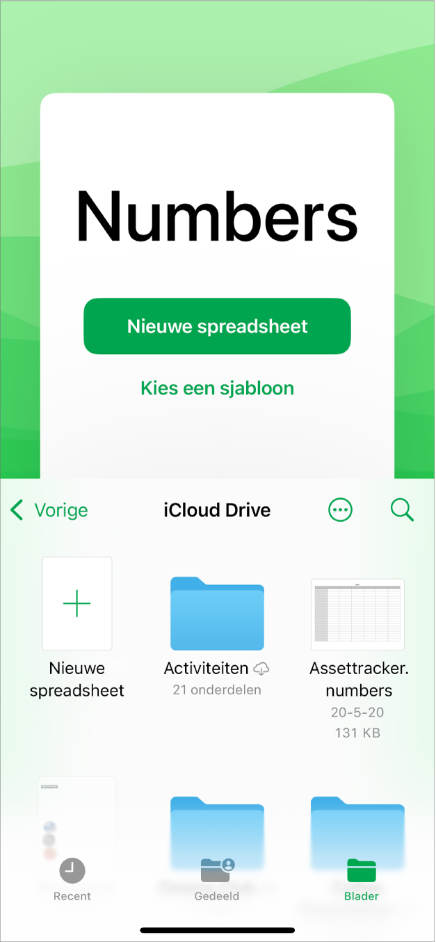 De documentweergave in Numbers met boven in het scherm knoppen om een nieuwe spreadsheet aan te maken of een sjabloon te kiezen, en onderaan regelaars voor het openen van bewaarde spreadsheets.