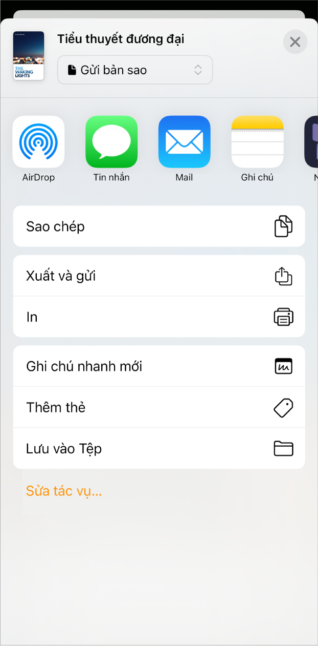 Menu Chia sẻ xuất hiện, với các tùy chọn gửi ở trên cùng và bên dưới là các tùy chọn Sao chép, Xuất và gửi, In, Ghi chú nhanh mới, Thêm thẻ và Lưu vào Tệp.