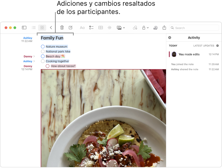 Una nota con una lista de actividades familiares. Los cambios de otros participantes aparecen resaltados.