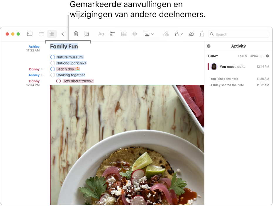 Een notitie met een checklist met gezinsactiviteiten. Wijzigingen van een andere deelnemer zijn gemarkeerd.
