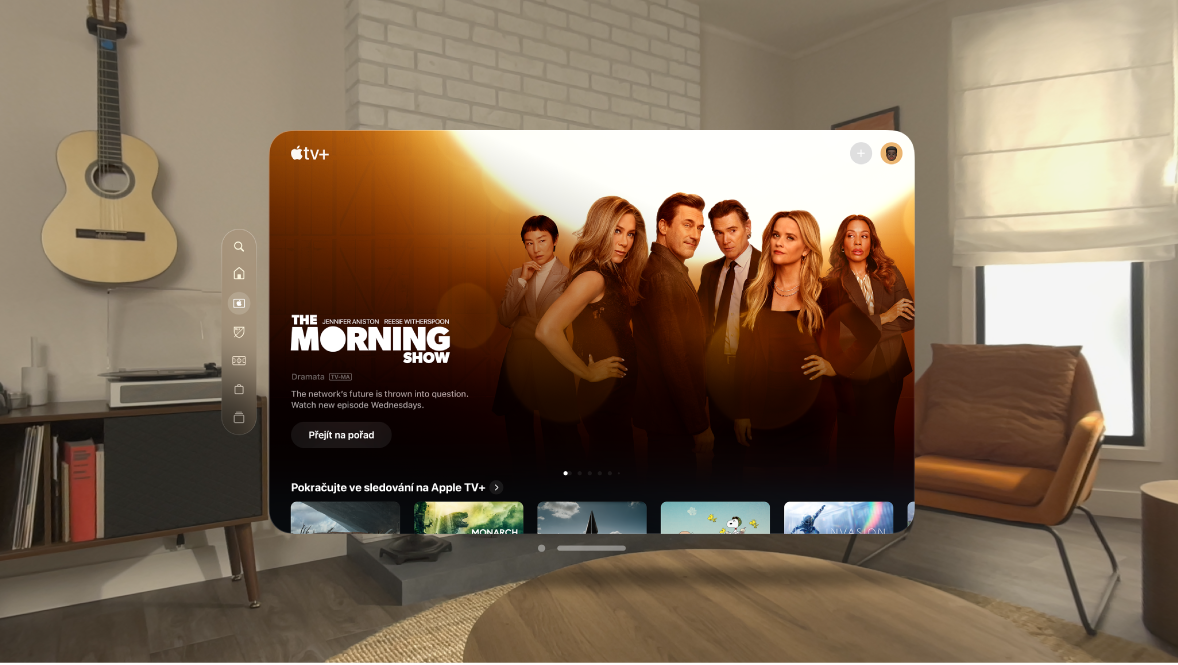 Aplikace Apple TV zobrazená na Apple Vision Pro