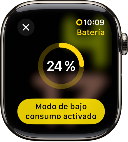 La pantalla “Modo de bajo consumo” muestra un anillo amarillo parcial que indica cuánta batería queda. Abajo está el botón “Modo de bajo consumo activado”.