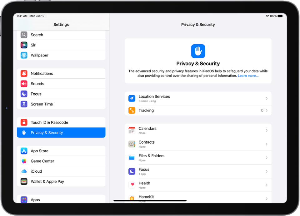 Kuvas Settings on sellised Privacy & Security valikud nagu Location Services ja Tracking.