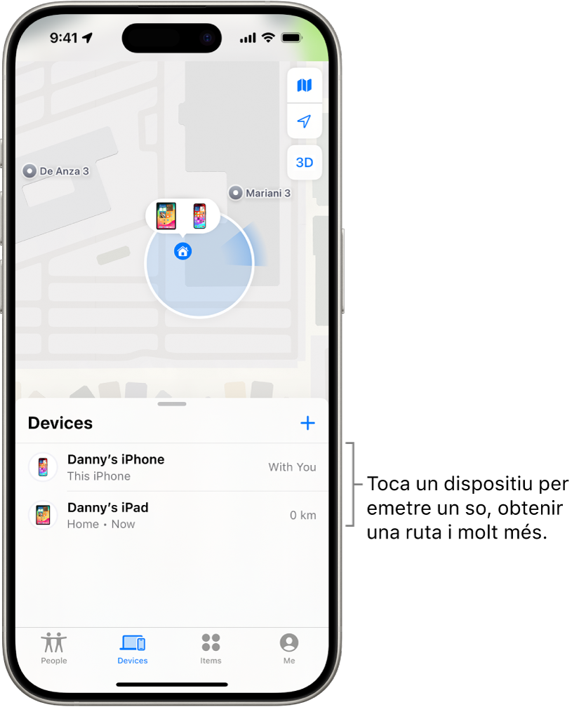 Pantalla de l’app Buscar oberta per la llista de dispositius. A la llista de dispositius hi ha dos dispositius: l’iPhone de l’Adrià i l’iPad de l’Adrià. Es mostren les seves ubicacions en un mapa.