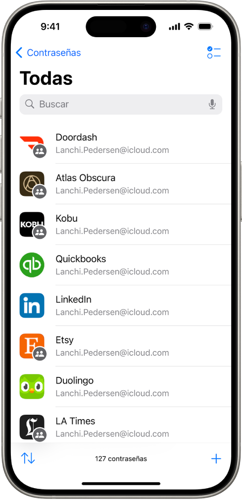 Una lista de todas las cuentas con las contraseñas almacenadas en la app Contraseñas.
