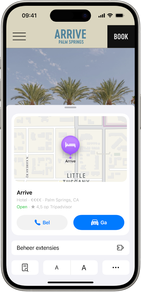 De Safari-app met highlights voor een hotelbestemming in Palm Springs, met een kaart, knoppen om het hotel te bellen en een routebeschrijving op te vragen, en een link om te reserveren.