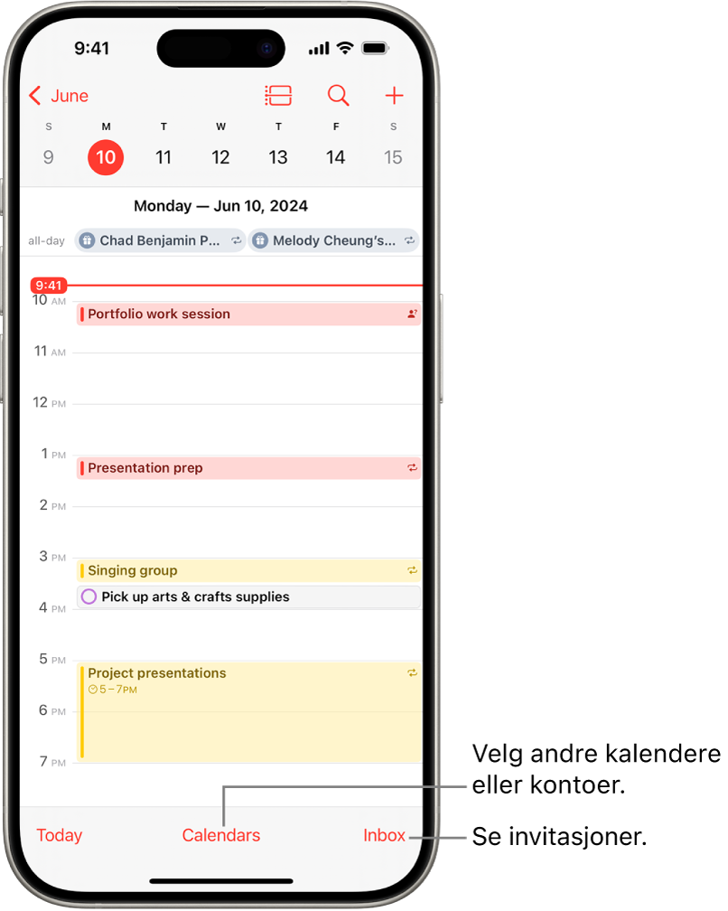 En kalender i dagsvisning som viser dagens hendelser. Kalender-knappen er nederst i midten på skjermen, og Innboks-knappen er nederst til høyre.