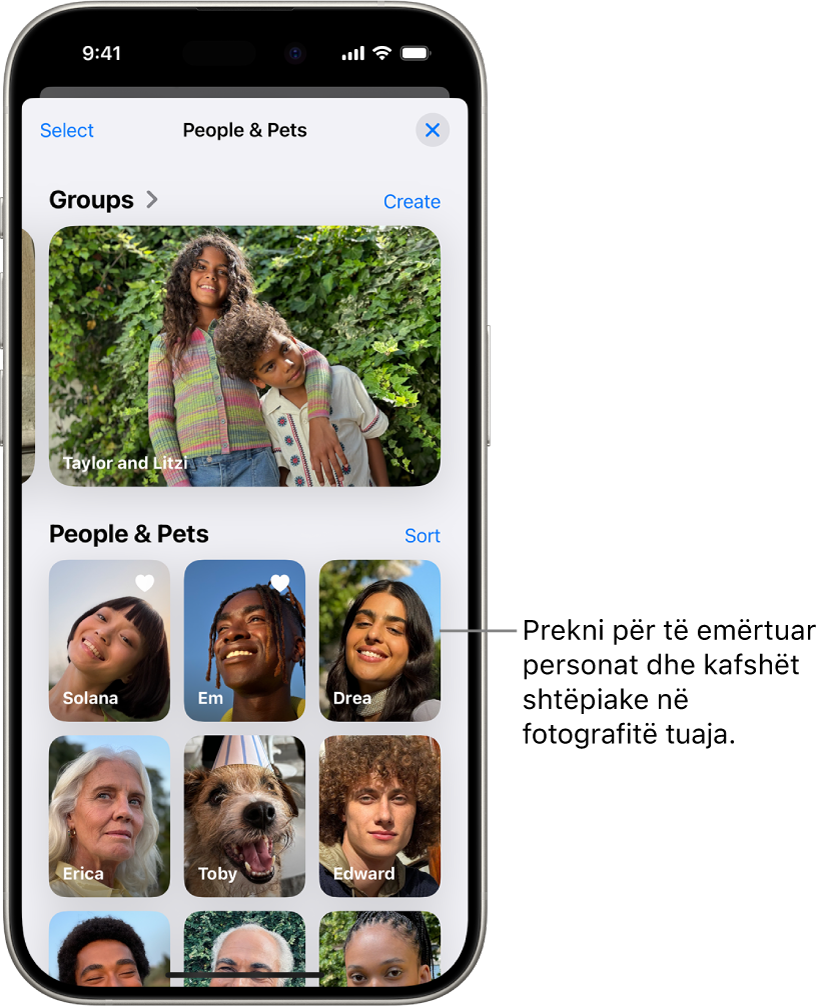 Koleksioni People & Pets në aplikacionin Photos. Grupet shfaqen në krye dhe njerëzit dhe kafshët shtëpiake janë renditur më poshtë.